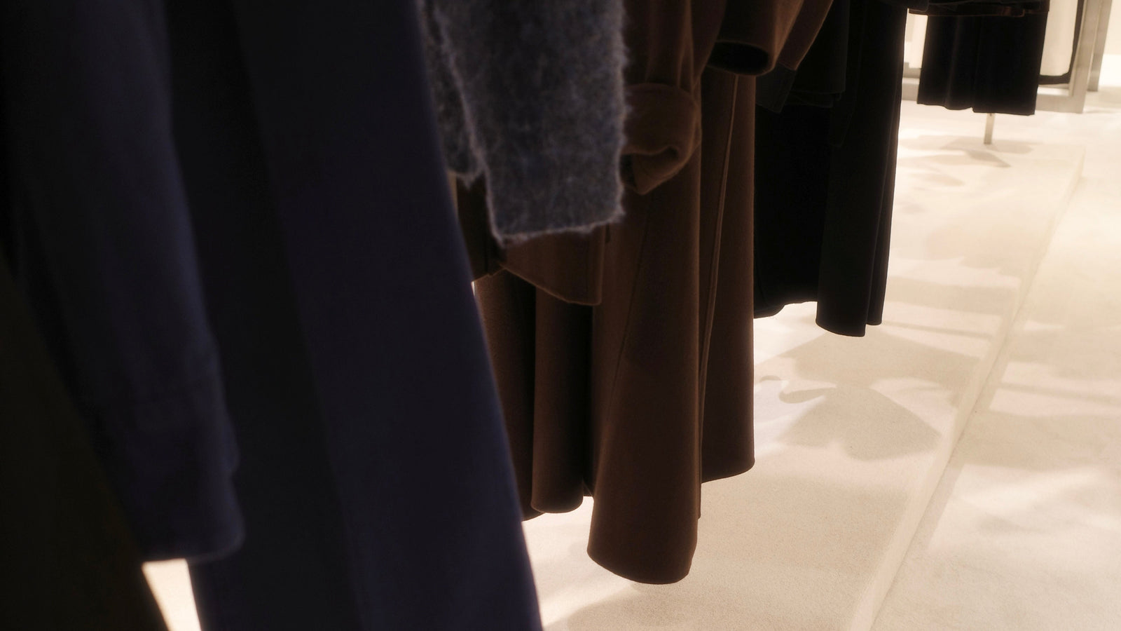 ENOF 2025FW Collection "Fitting room"