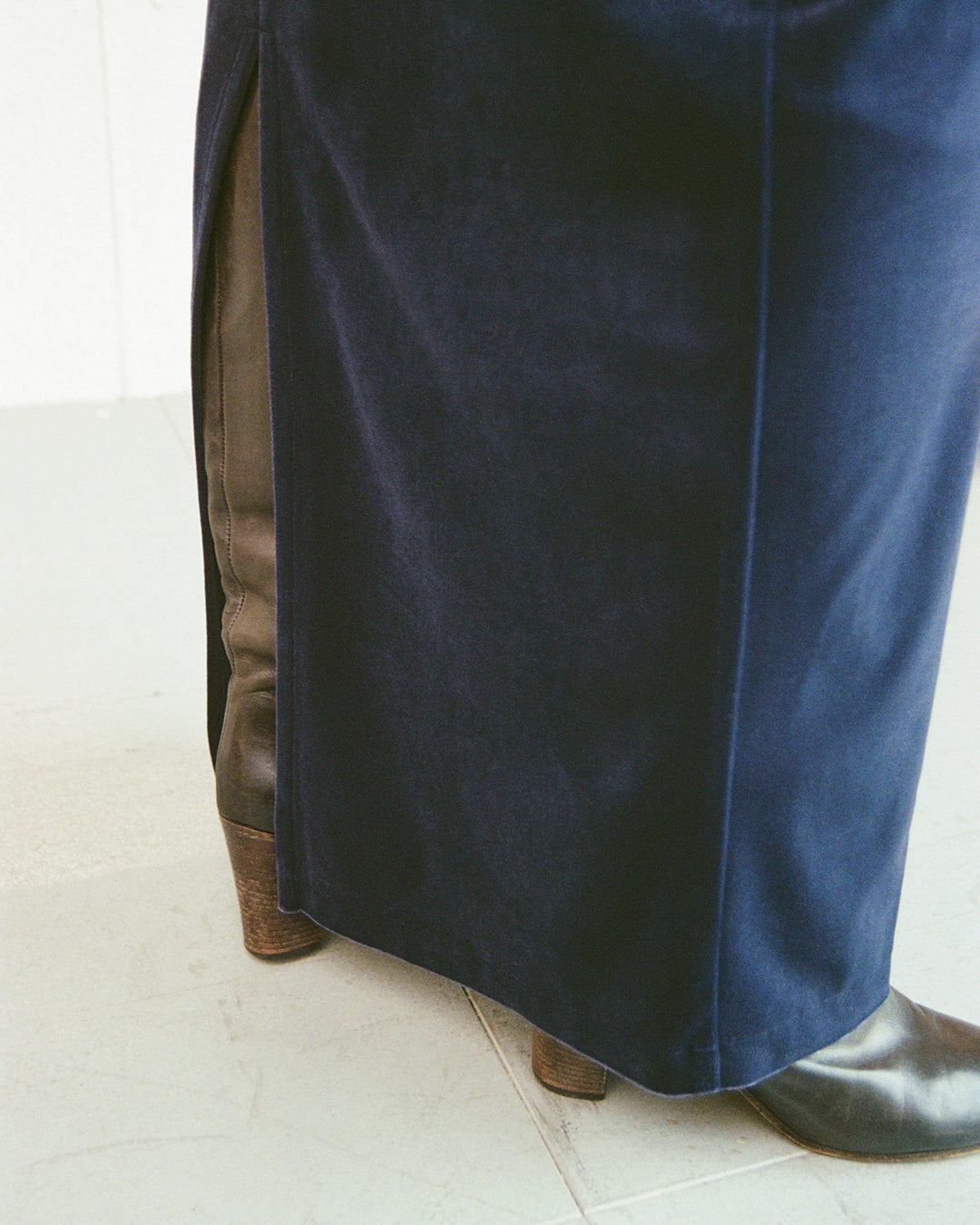 【9月30日 19:00-】velour long skirt