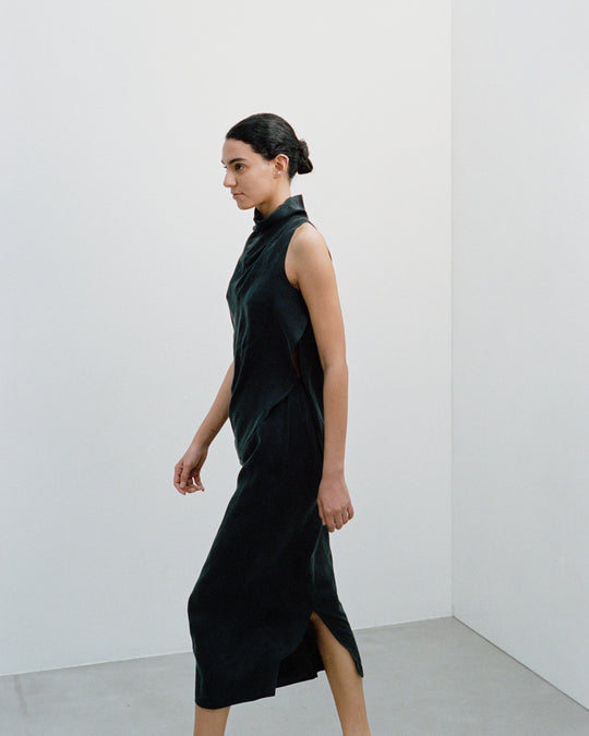 【4/22 19:00-】peach skin cropped skirt