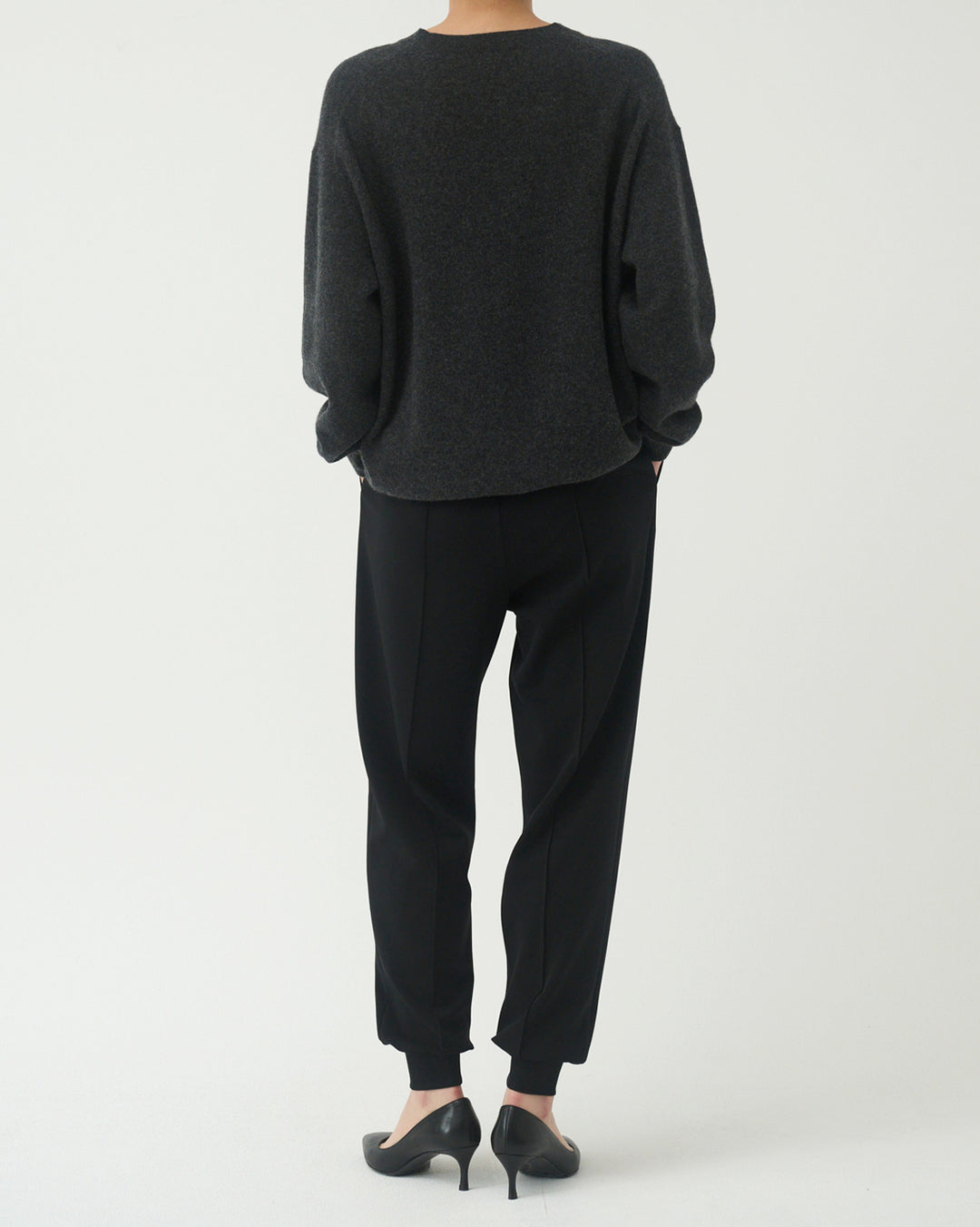 [2025FW preorder] cashmere sweater with stall