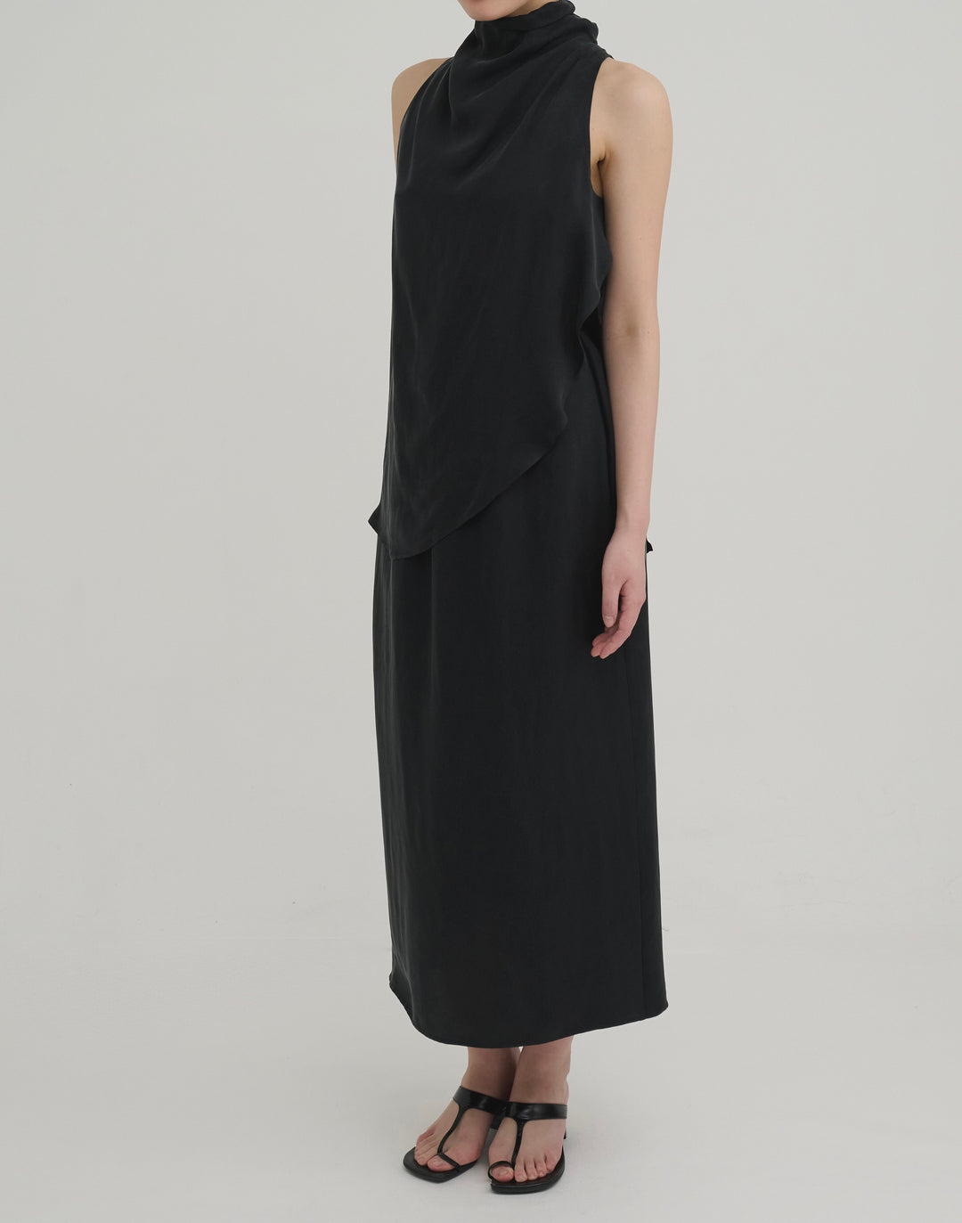 【4/22 19:00-】peach skin cropped skirt